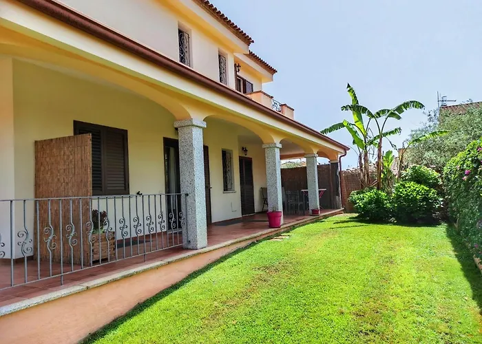 Casa Serenas, A 5 Minuti Dal Mare Con Parcheggio, Clima E Tutto Il Necessario Per La Tua In Relax Daire Castiadas