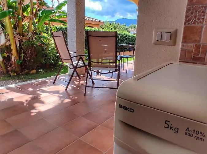 Apartment Casa Serenas, A 5 Minuti Dal Mare Con Parcheggio, Clima E Tutto Il Necessario Per La Tua In Relax