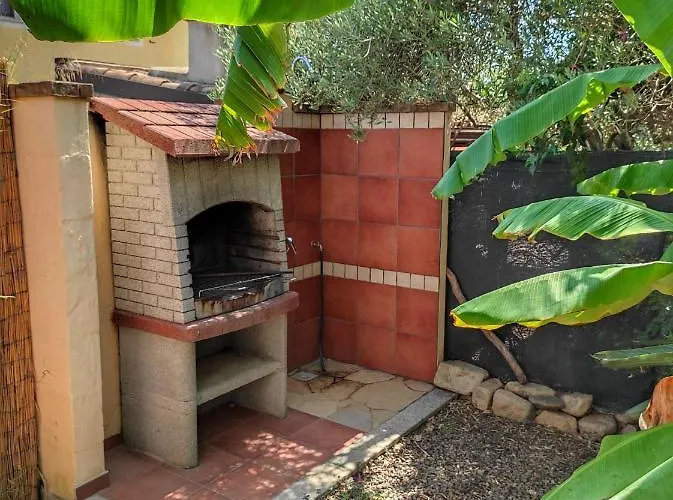 Casa Serenas, A 5 Minuti Dal Mare Con Parcheggio, Clima E Tutto Il Necessario Per La Tua In Relax Daire