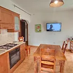 Casa Serenas, A 5 Minuti Dal Mare Con Parcheggio, Clima E Tutto Il Necessario Per La Tua In Relax Lejlighed