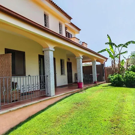Casa Serenas, A 5 Minuti Dal Mare Con Parcheggio, Clima E Tutto Il Necessario Per La Tua In Relax Lejlighed Castiadas