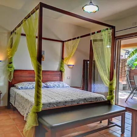 Apartment Casa Serenas, A 5 Minuti Dal Mare Con Parcheggio, Clima E Tutto Il Necessario Per La Tua In Relax Castiadas