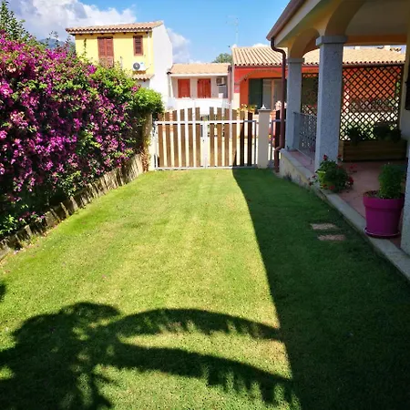 Casa Serenas, A 5 Minuti Dal Mare Con Parcheggio, Clima E Tutto Il Necessario Per La Tua In Relax דירה *