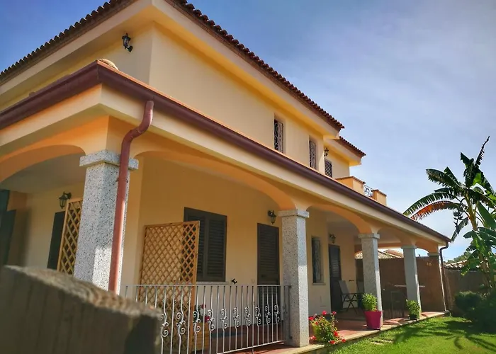 Casa Serenas, A 5 Minuti Dal Mare Con Parcheggio, Clima E Tutto Il Necessario Per La Tua In Relax * 카스티아다스